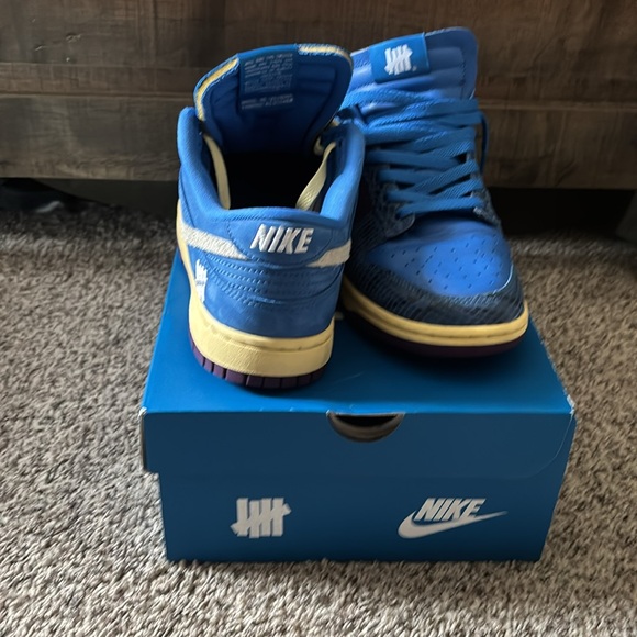 Undefeated Dunks - Picture 4 of 6